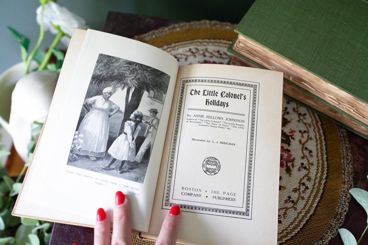 The Little Colonel's Holidays by Annie Fellows Johnston- Antique Book 1910 - Great Cover and Spine