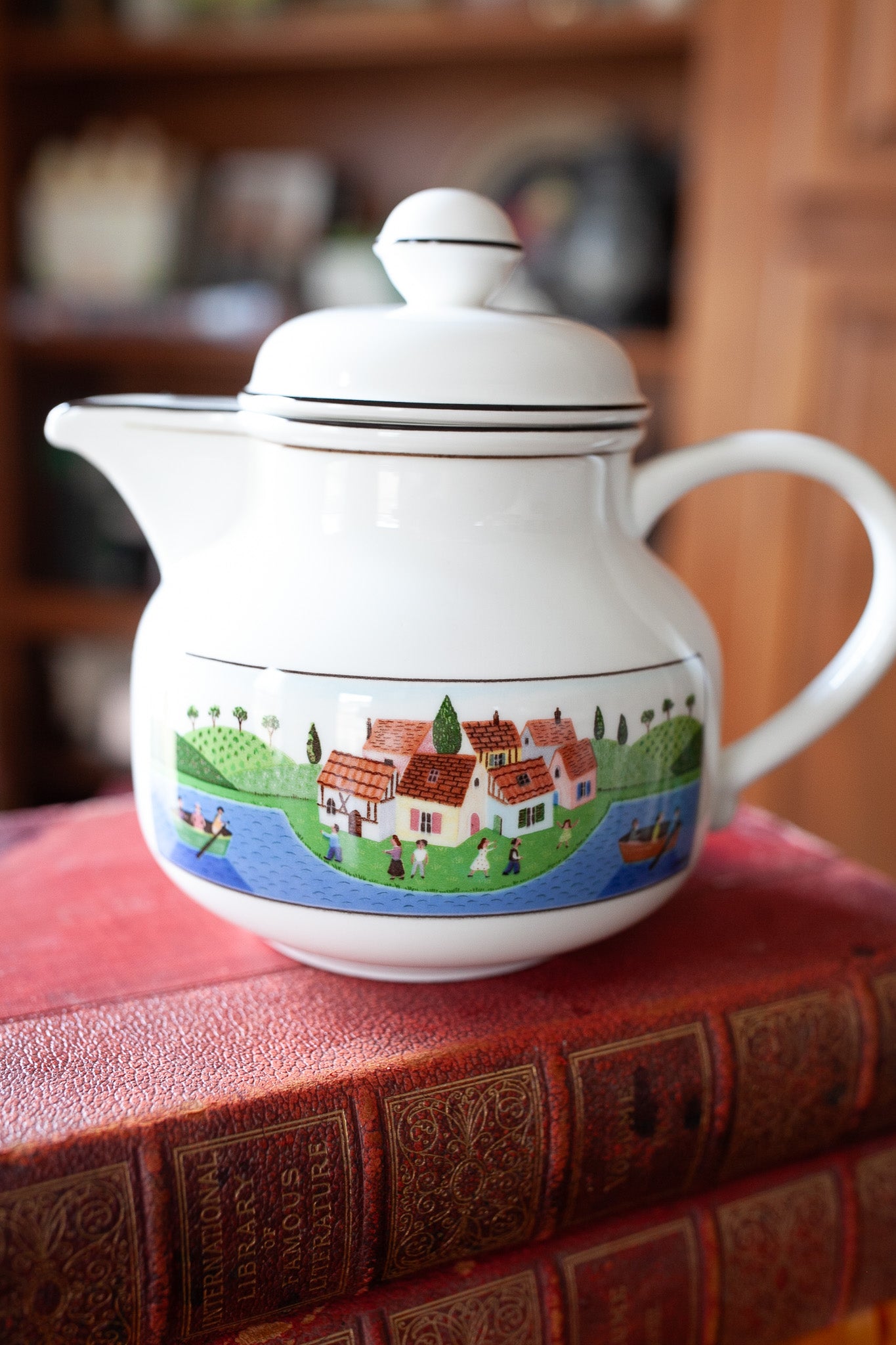 Villeroy & Boch Design Naif 0.90 Litre Teapot- Vintage Teapot - Villeroy&Boch
