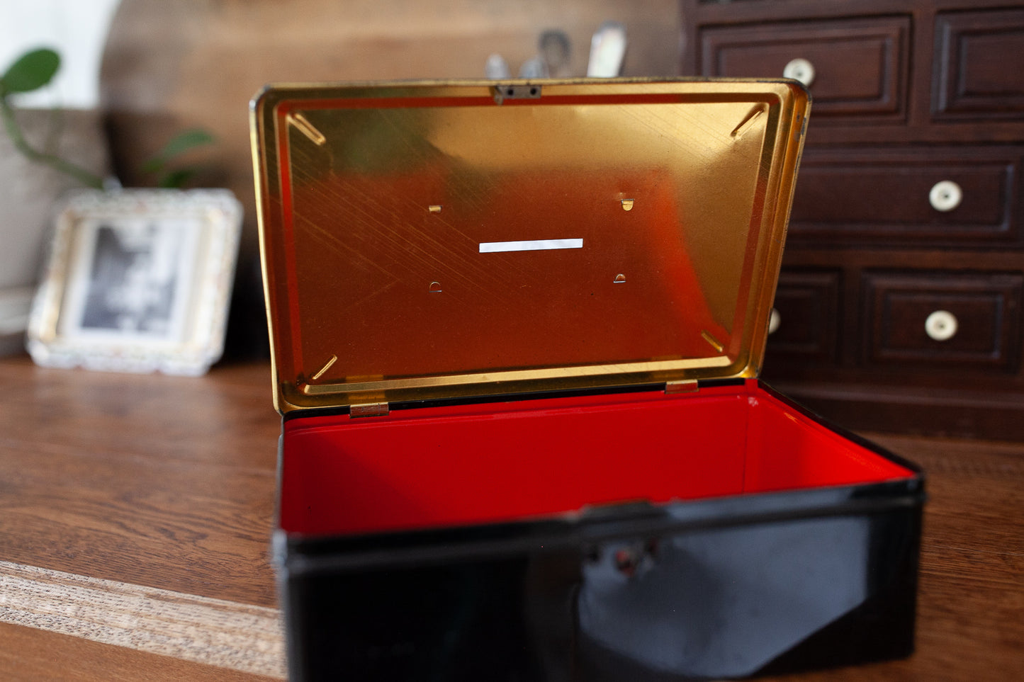 Vintage Cashbox Tin - Cashbox Bank