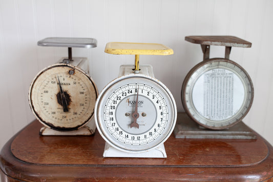 Vintage Scale - Kitchen Scale -Hanson- 25lbs