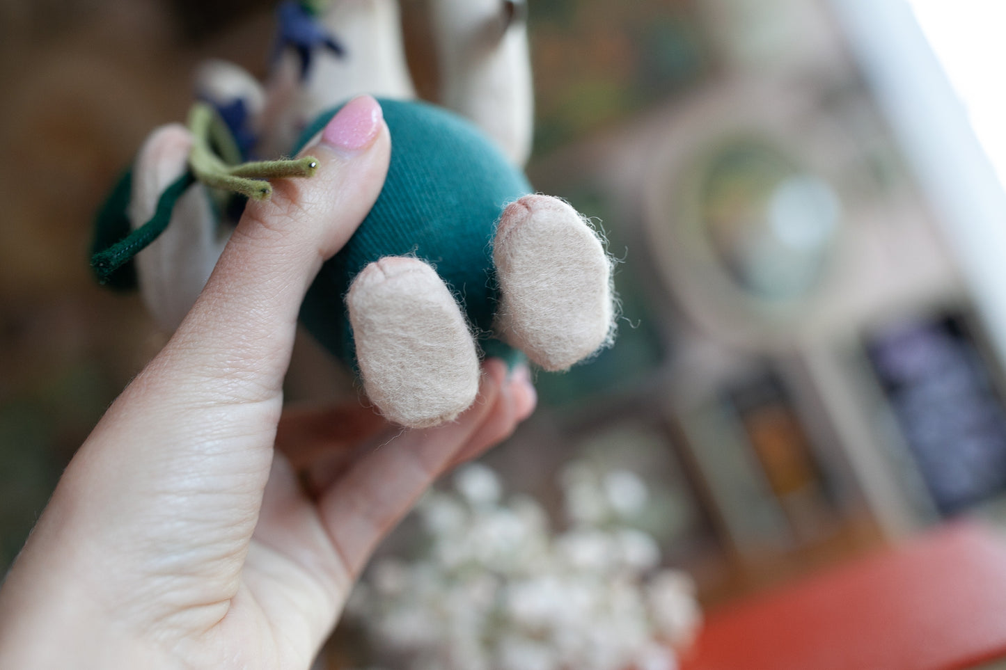 Piglet with Violets by R. John Wright - Vintage Piglet - Winnie the Pooh