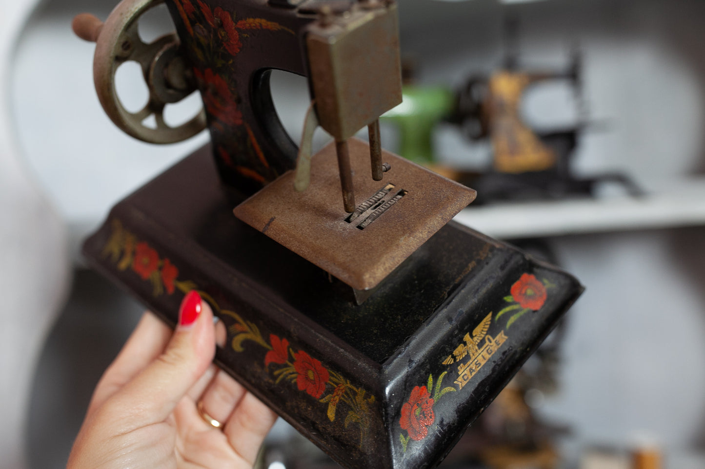 Vintage Casige Sewing Machine - Miniature Sewing Machine
