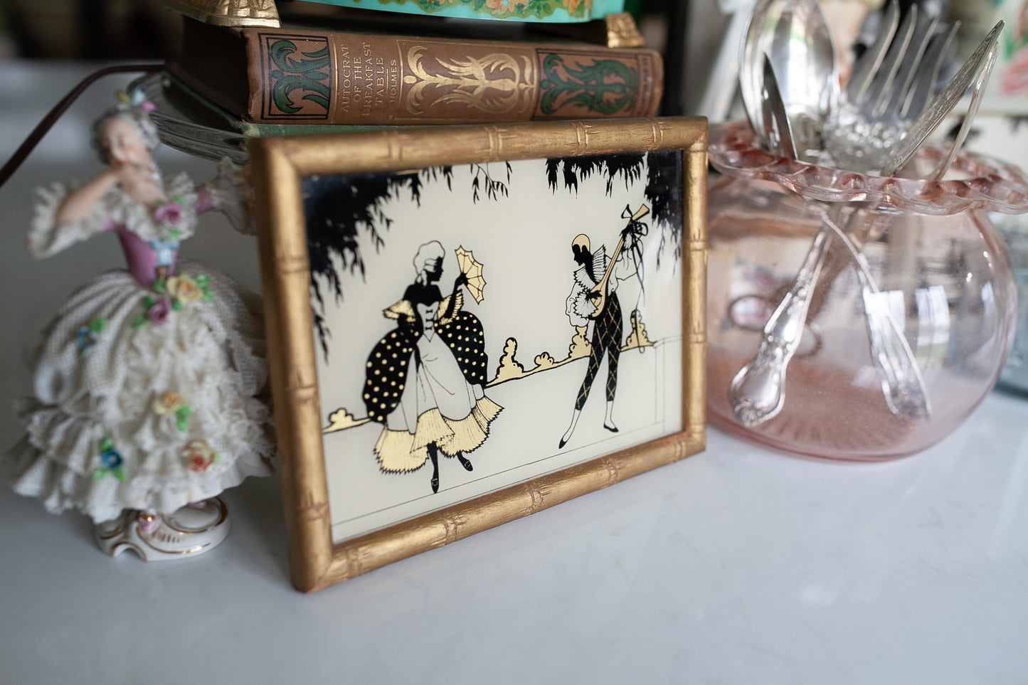 Silhouette- Vintage Silhouette