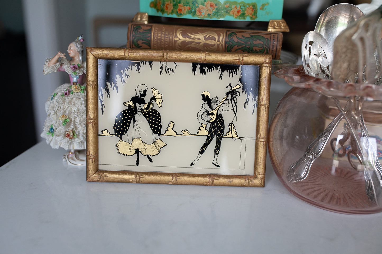 Silhouette- Vintage Silhouette