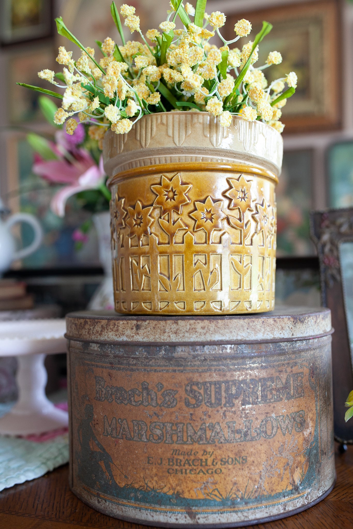 Vintage Marshmallow Tin - Brach's Supreme Marshmallows