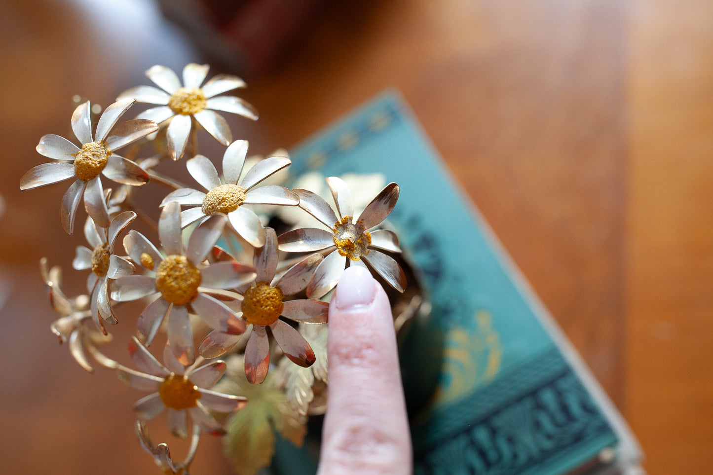 Vintage Metal Flowers- Daisy - Flower Arrangement