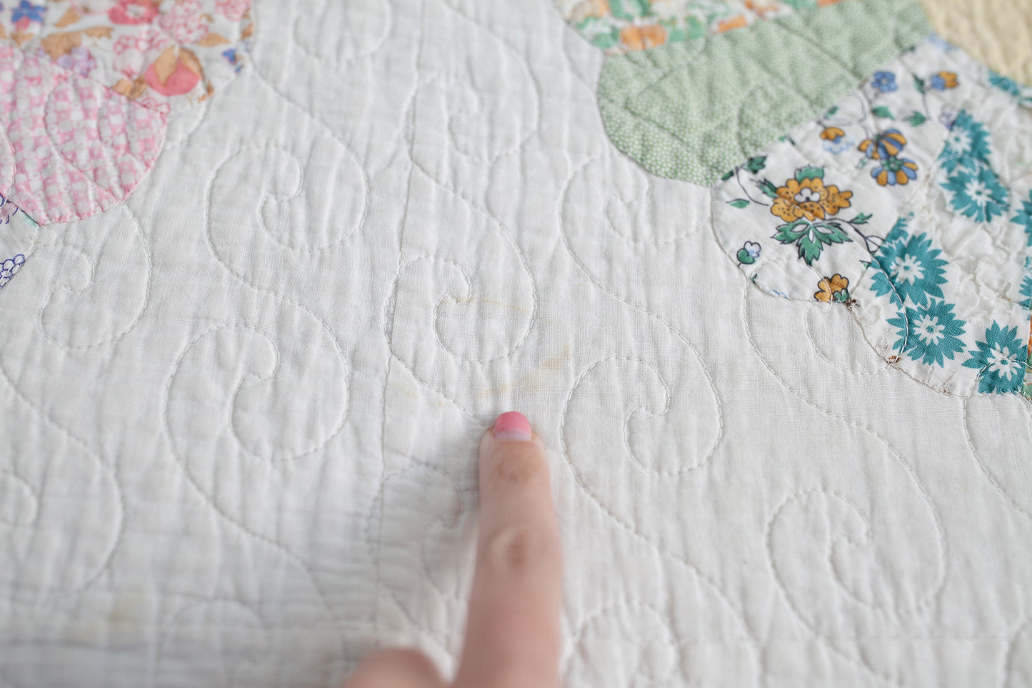 Vintage Quilt - Dresden Plate Quilt