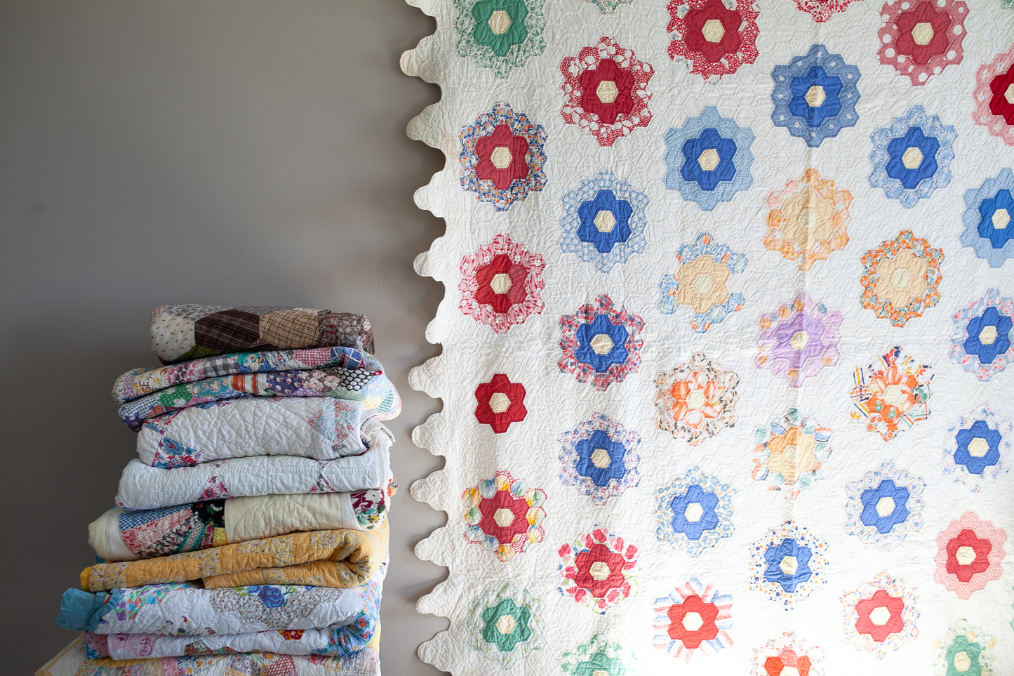 Vintage Quilt - Grandmother's Garden Quilt - flower Quilt Hexagon