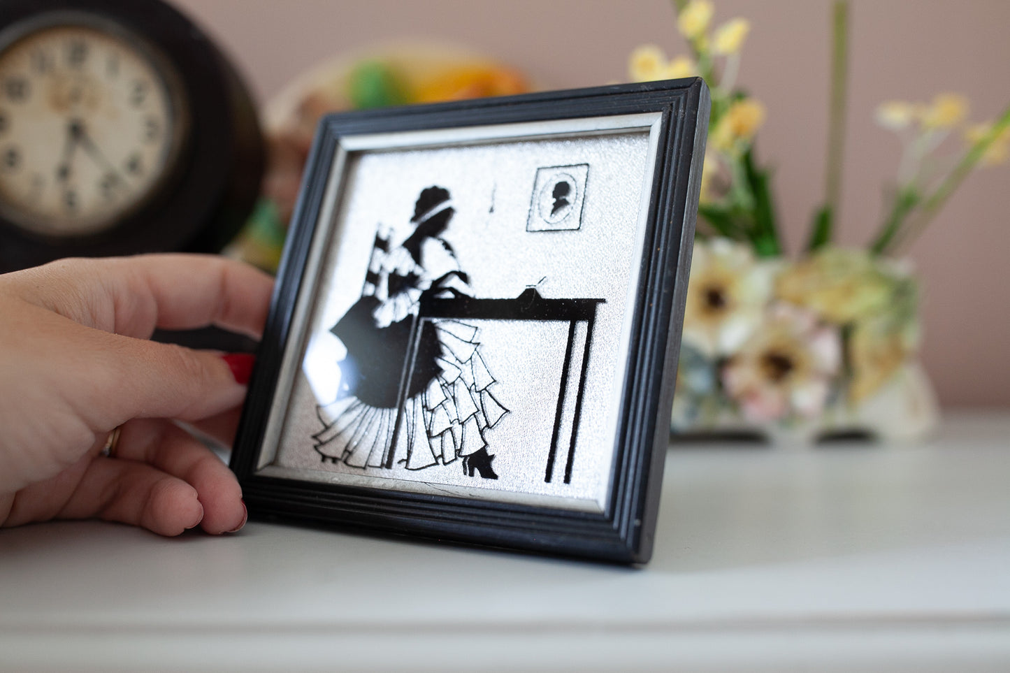 Vintage Silhouette - Lady Silhouette