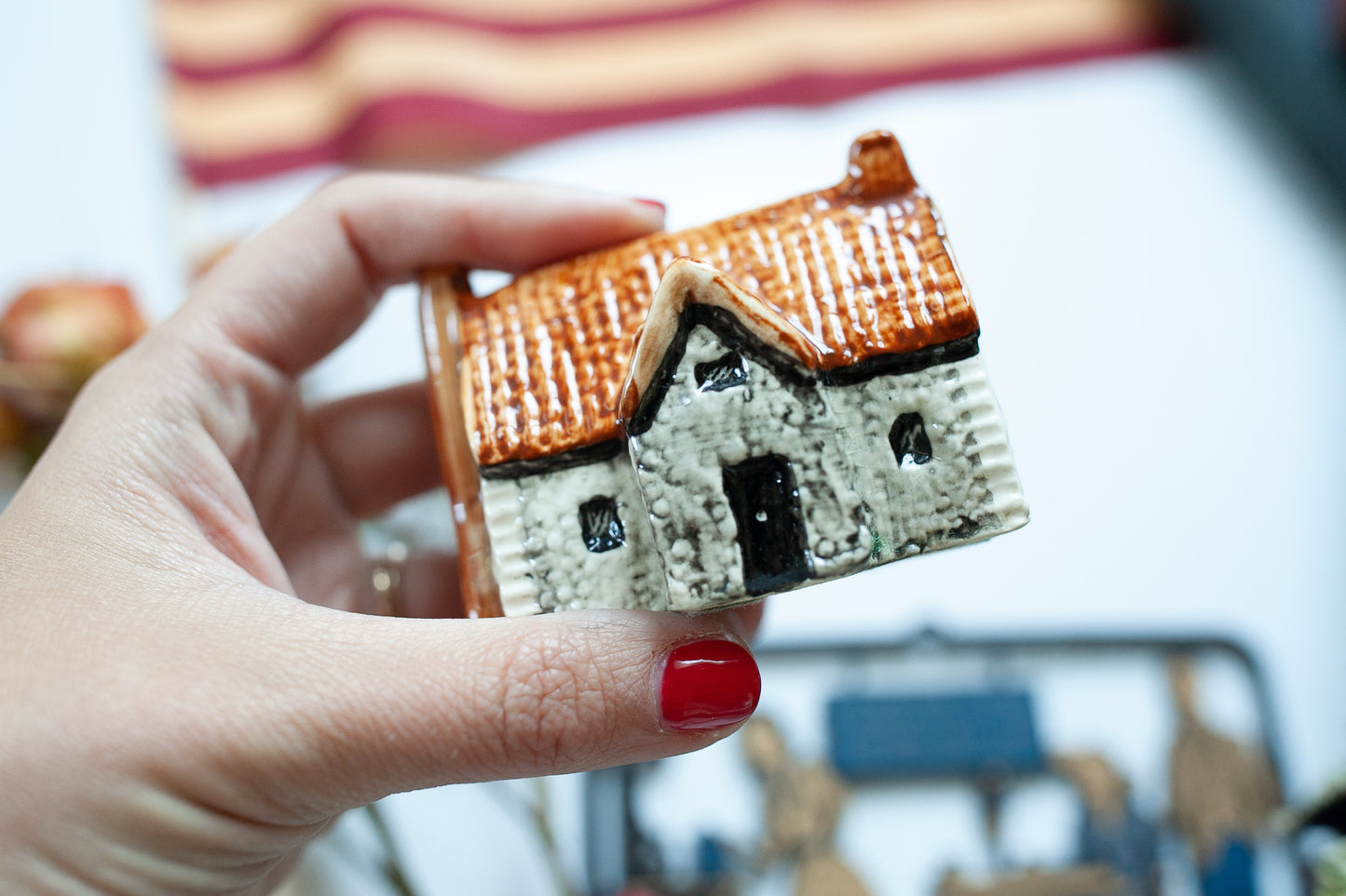 Vintage Cottage - Cottage House - Little House