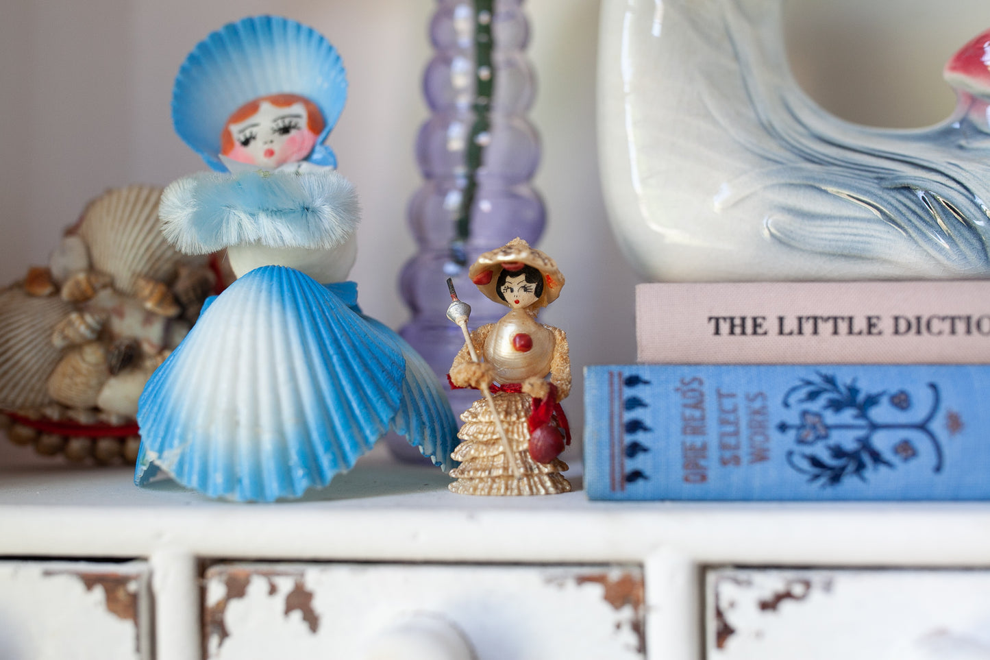 Vintage Seashell Lady