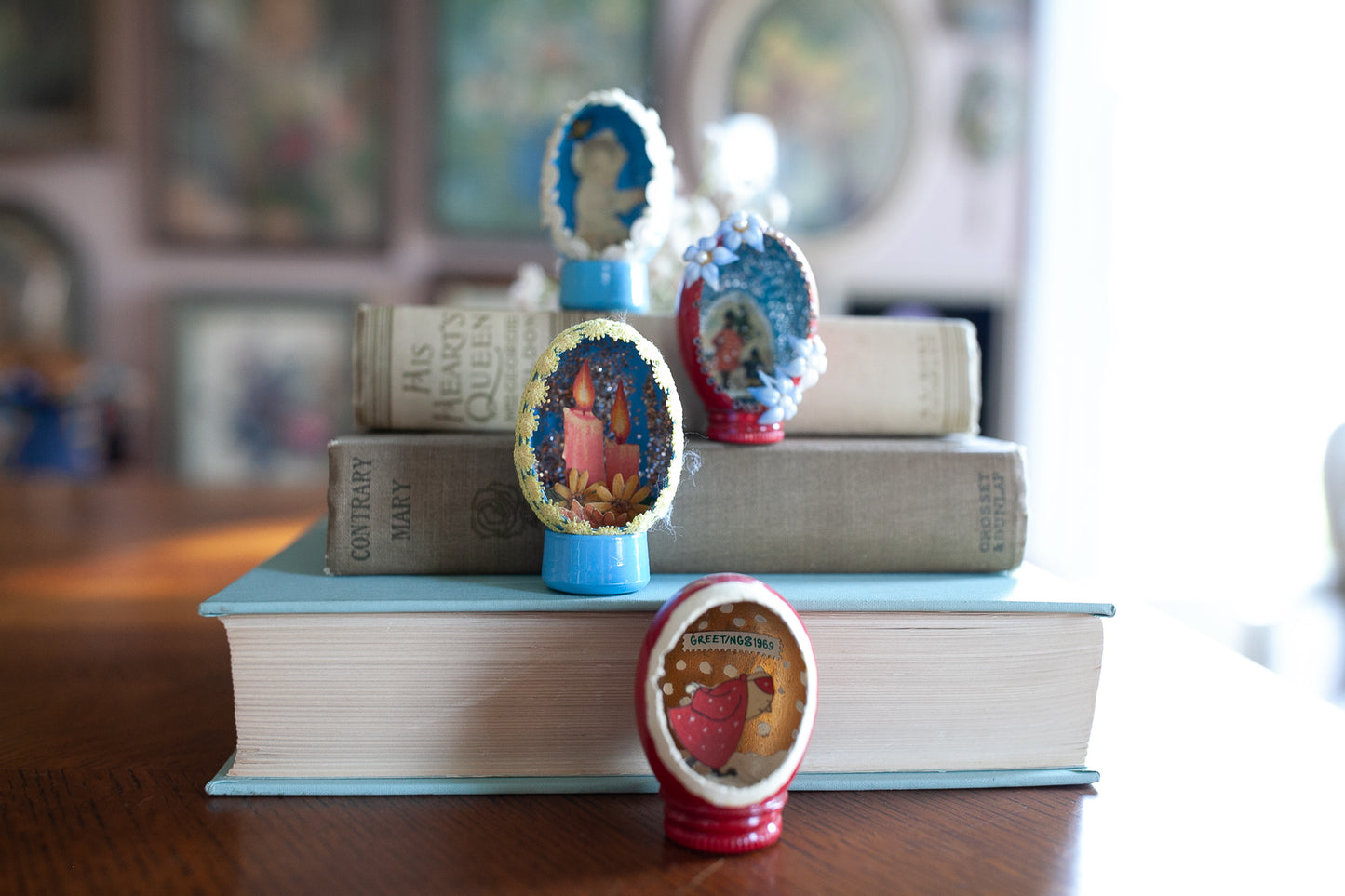 Vintage Egg Diorama -Christmas Diorama