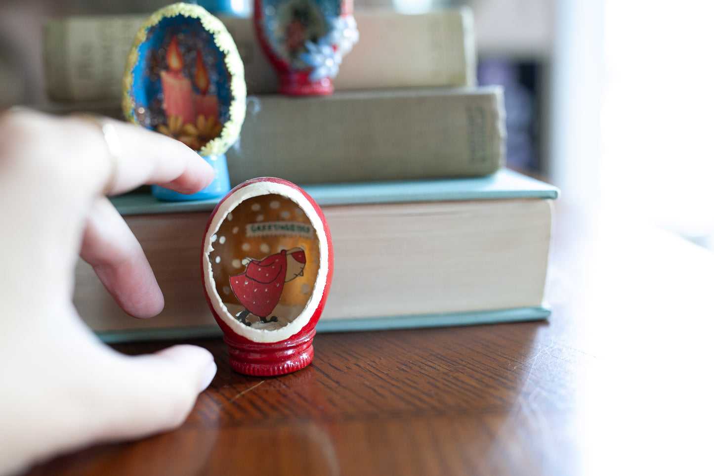 Vintage Egg Diorama -Christmas Diorama