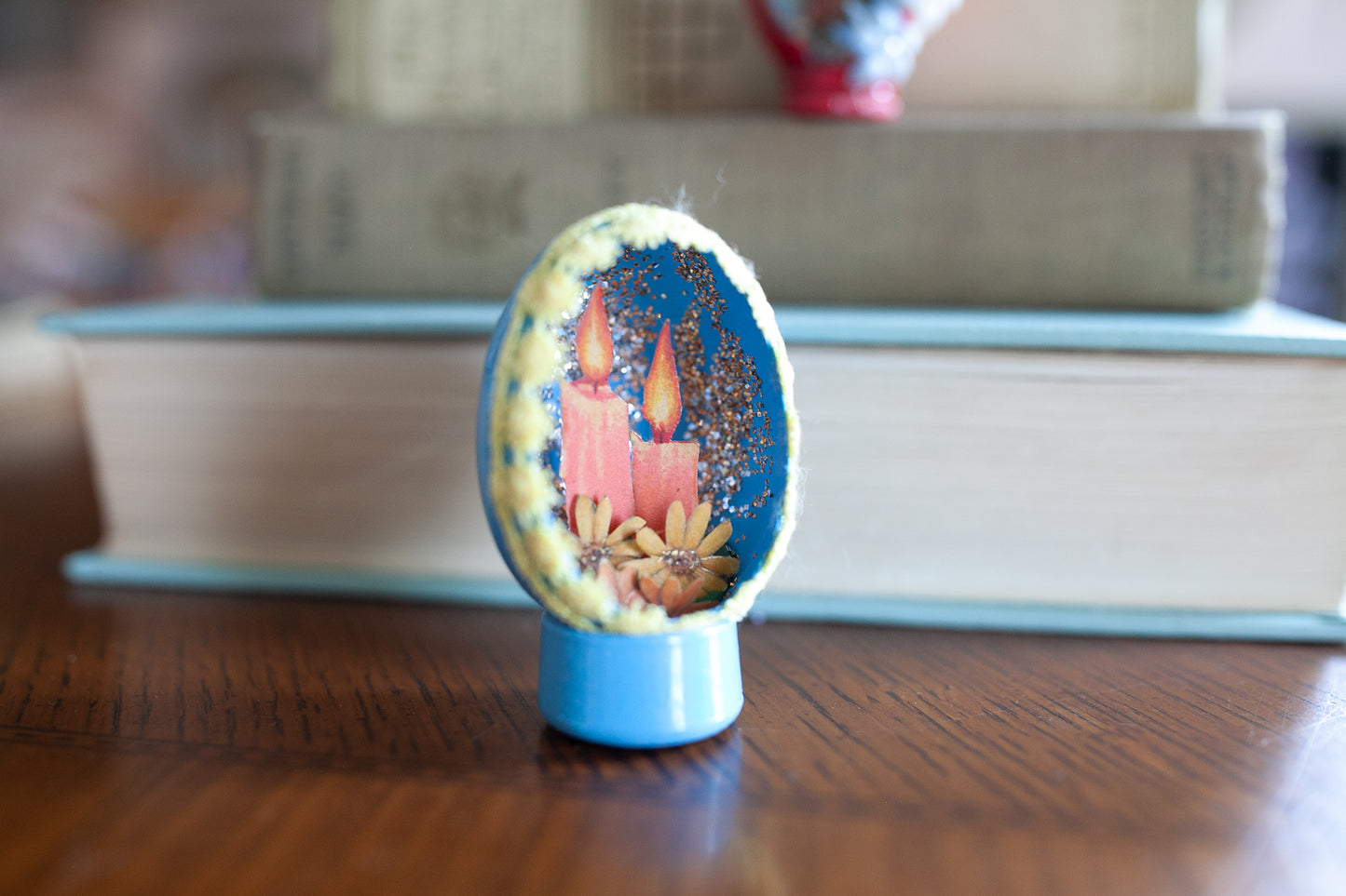 Vintage Egg Diorama -Christmas Diorama