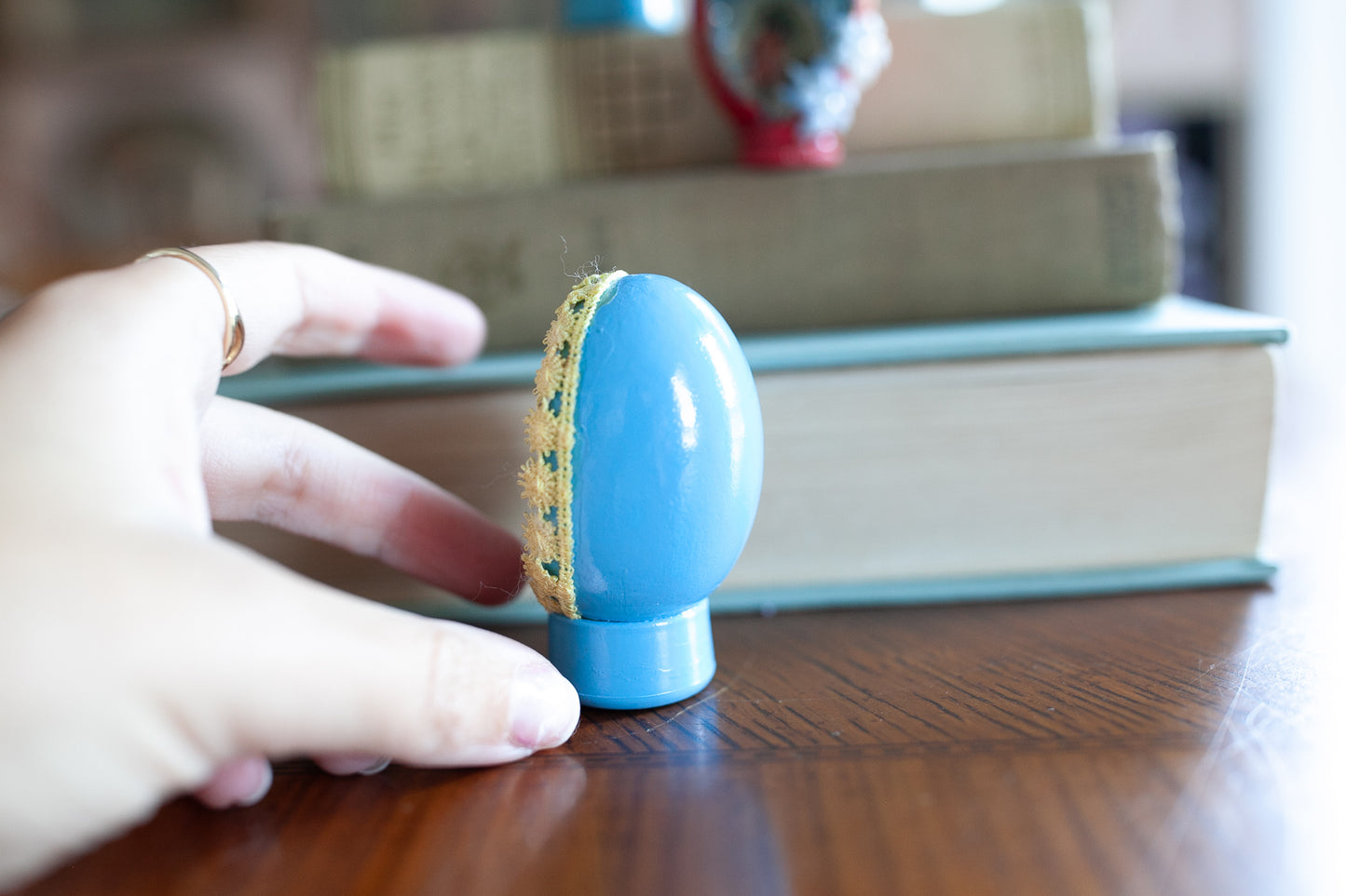 Vintage Egg Diorama -Christmas Diorama