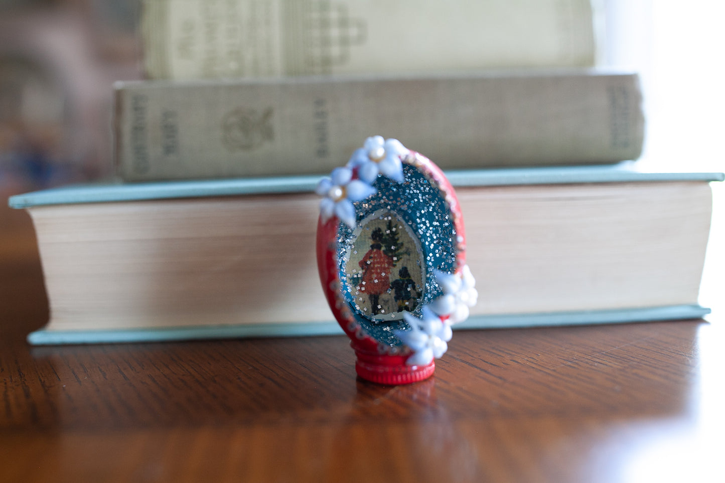 Vintage Egg Diorama -Christmas Diorama