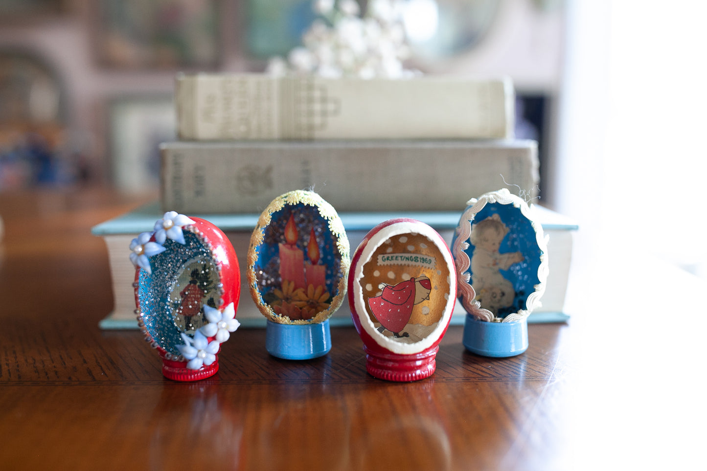 Vintage Egg Diorama -Christmas Diorama