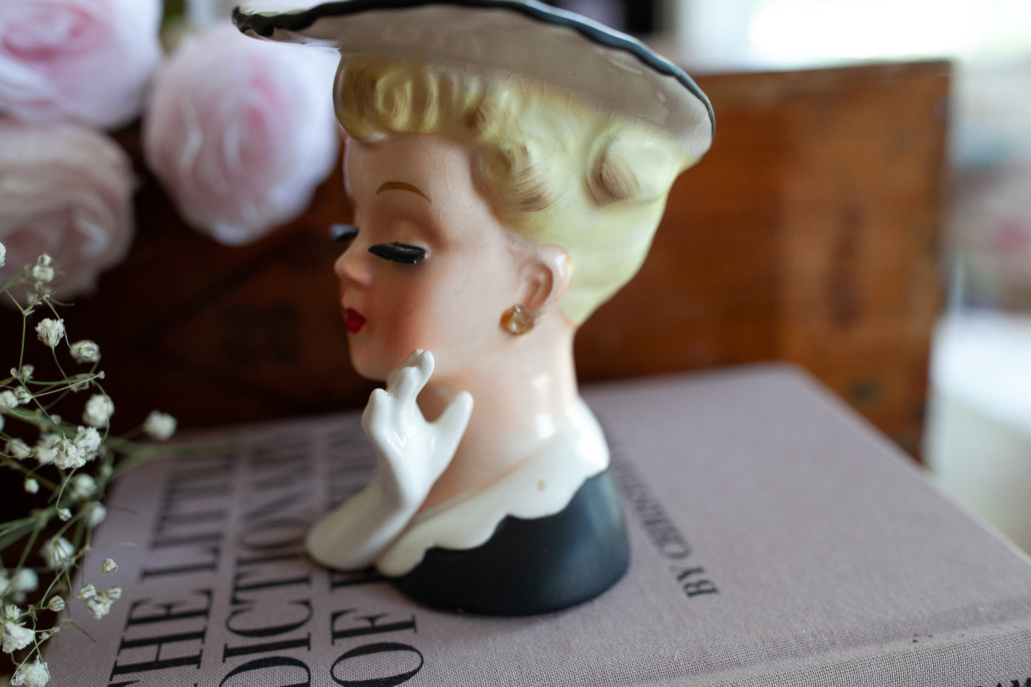 Vintage Lady Head Vase - A5046 Napco Hat Lady