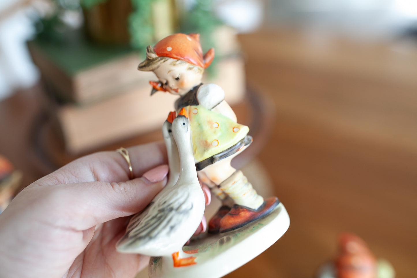 Hummel figurine goose girl, Hummel Number 47/0