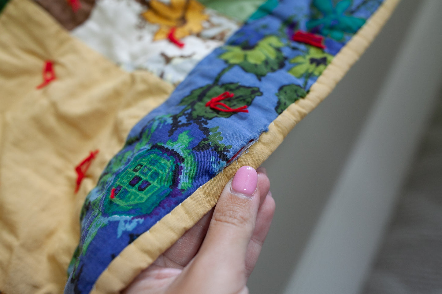 Vintage Quilt - Tie Quilt