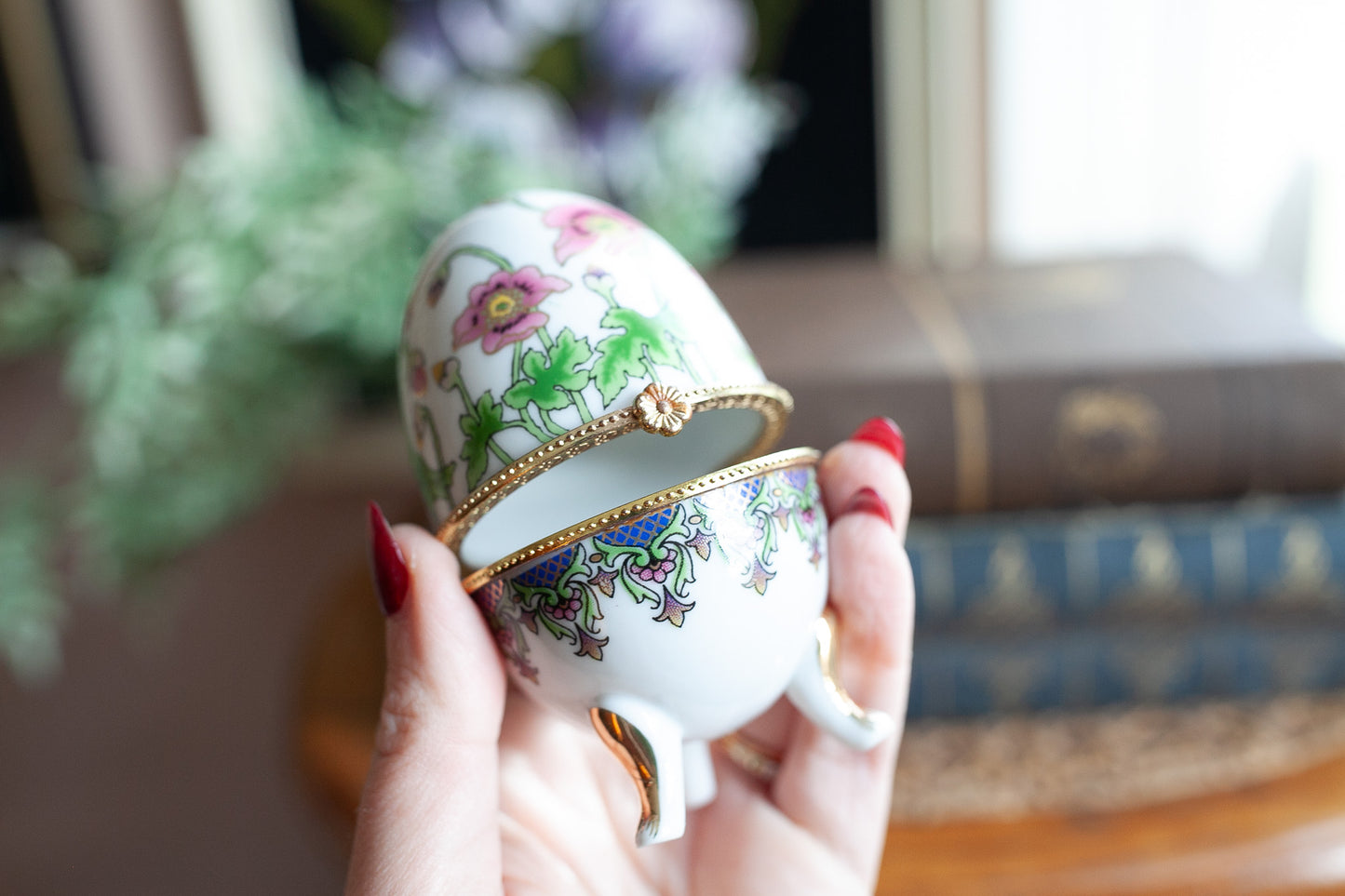 Vintage Egg Trinket Box- Egg
