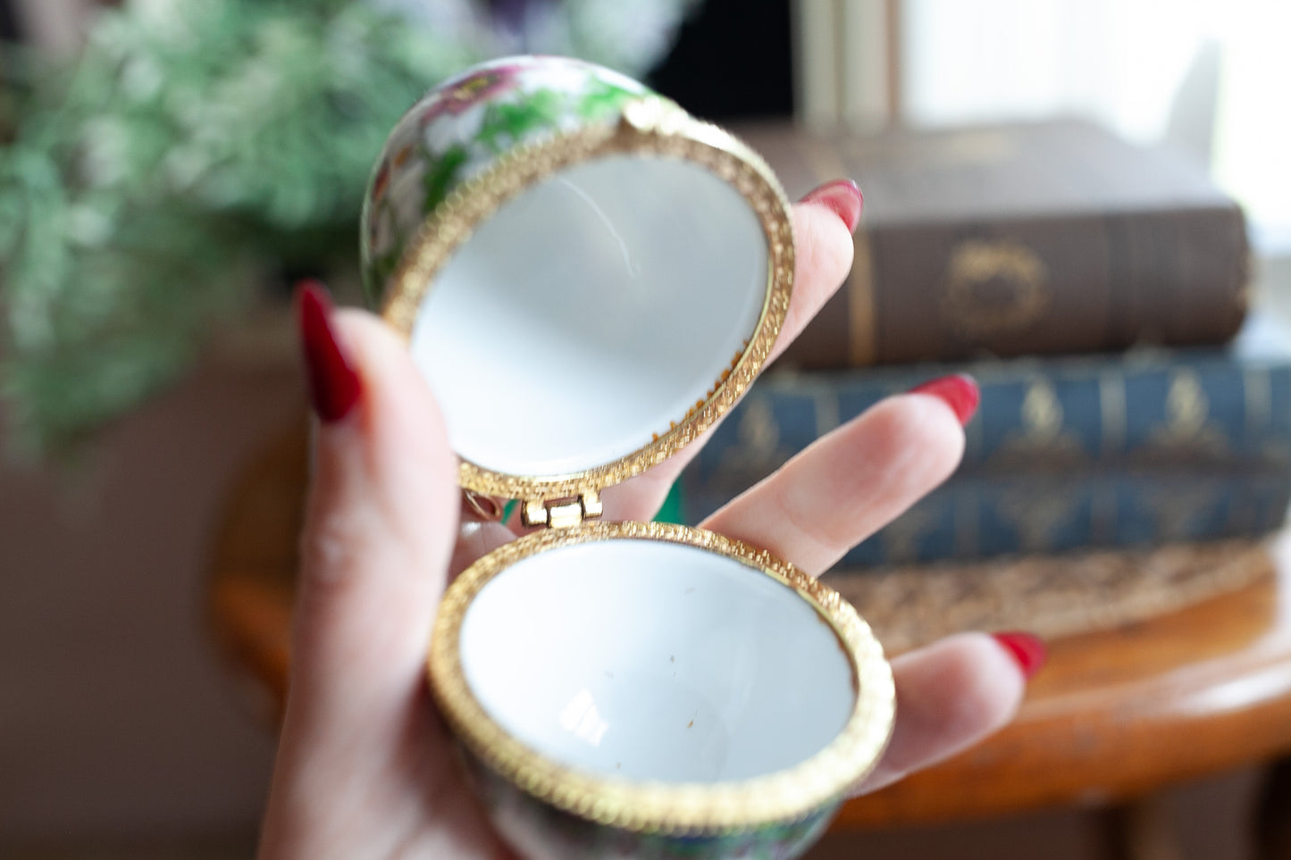 Vintage Egg Trinket Box- Egg