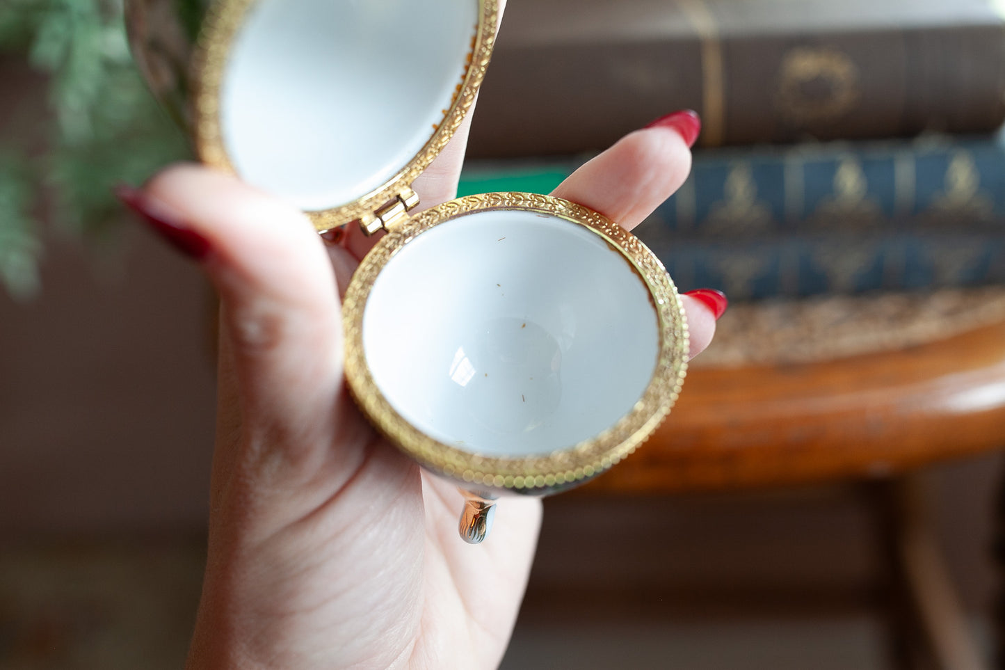 Vintage Egg Trinket Box- Egg