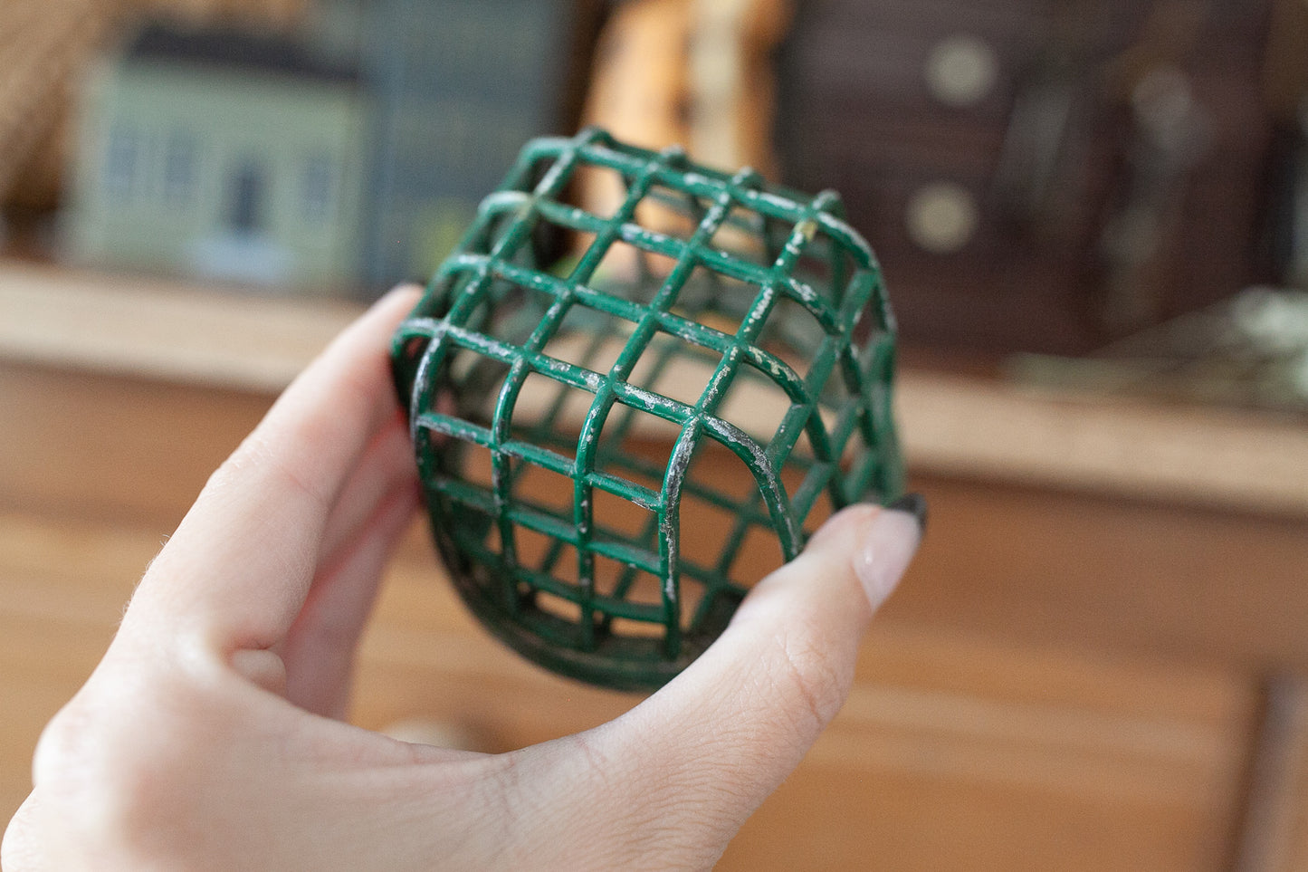 Vintage Wire Flower Frog - Green Flower Frog - Dazey Flower Holder