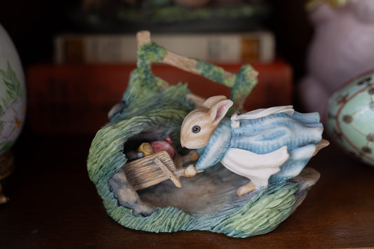 Beatrix Potter Cecily Parsley Ran Away- The world of Beatrix potter figurine
