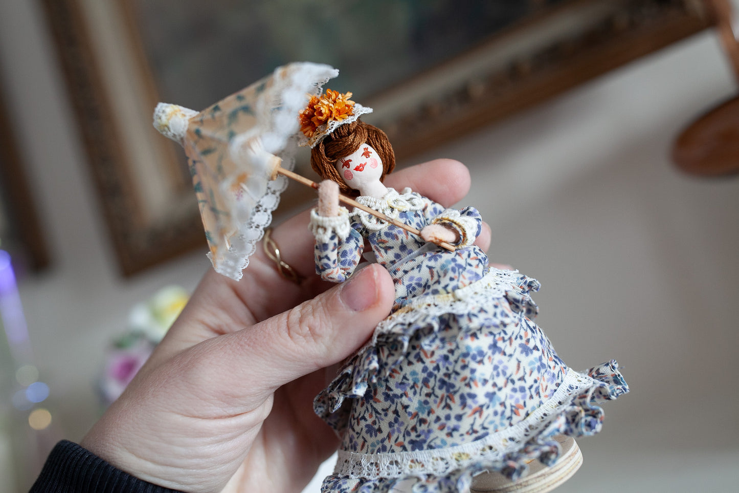 Vintage Peg Doll - Vintage little doll