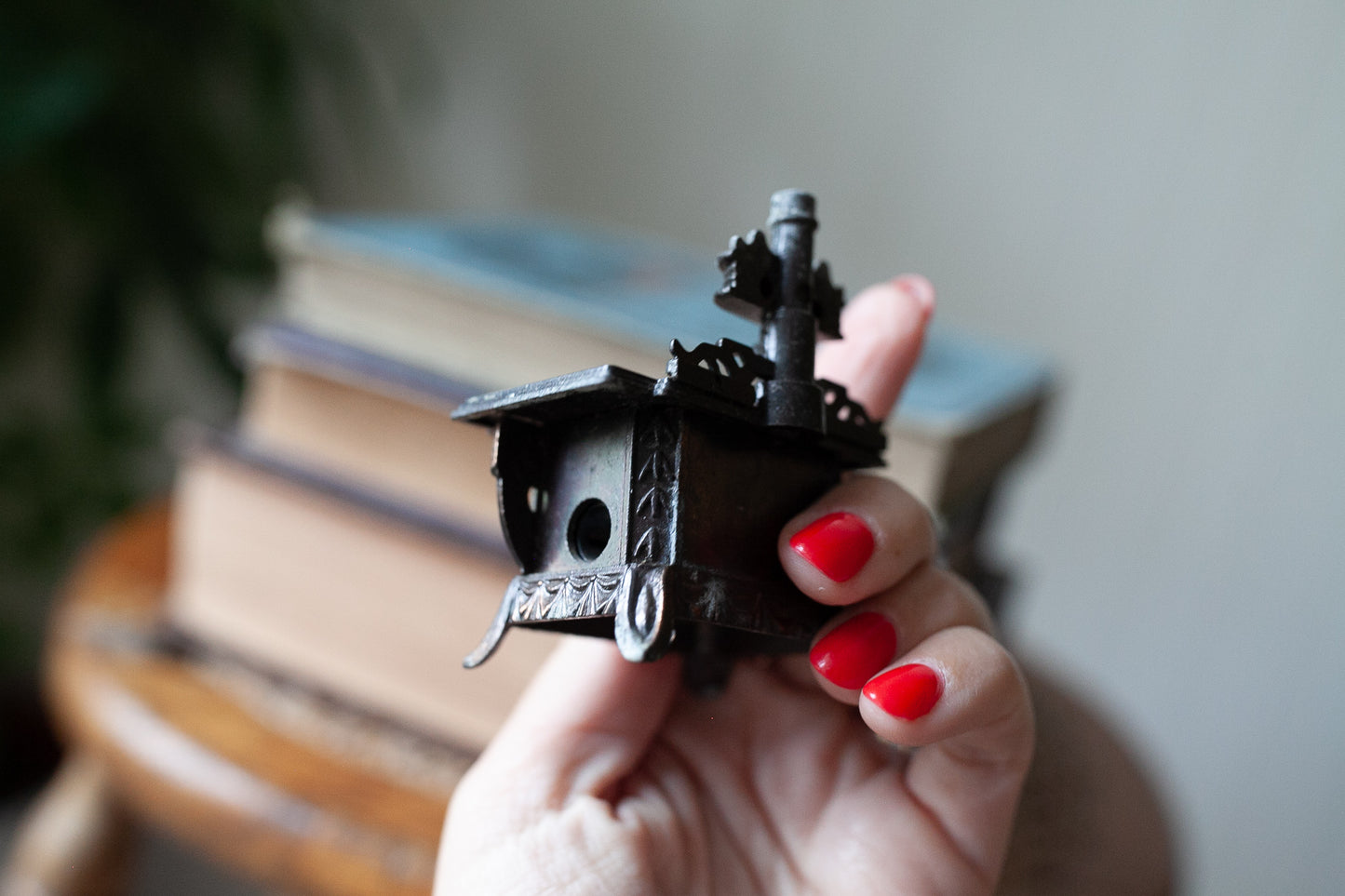 Vintage Mini Stove -Pencil Sharpener