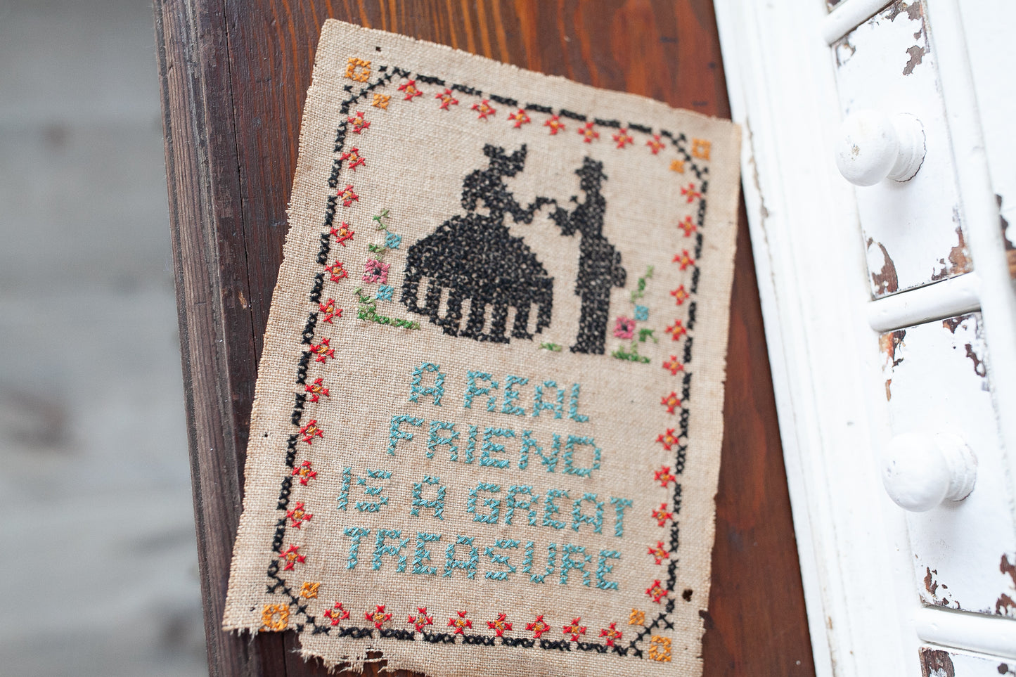Antique Sampler- Friend Gift - silhouette