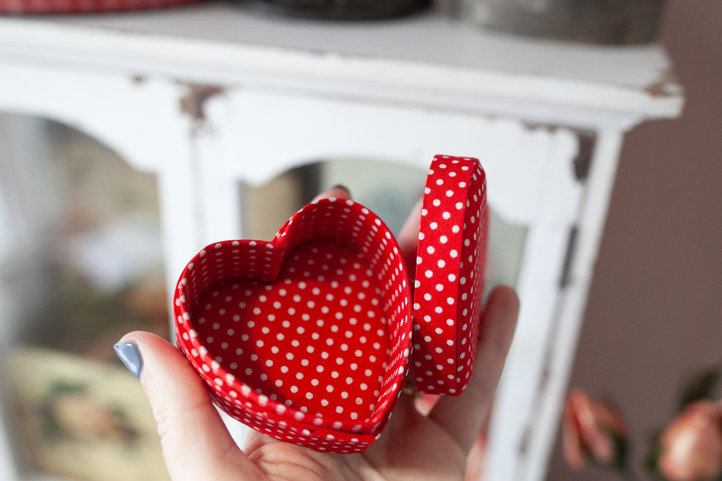 Vintage Heart Box - Red Heart