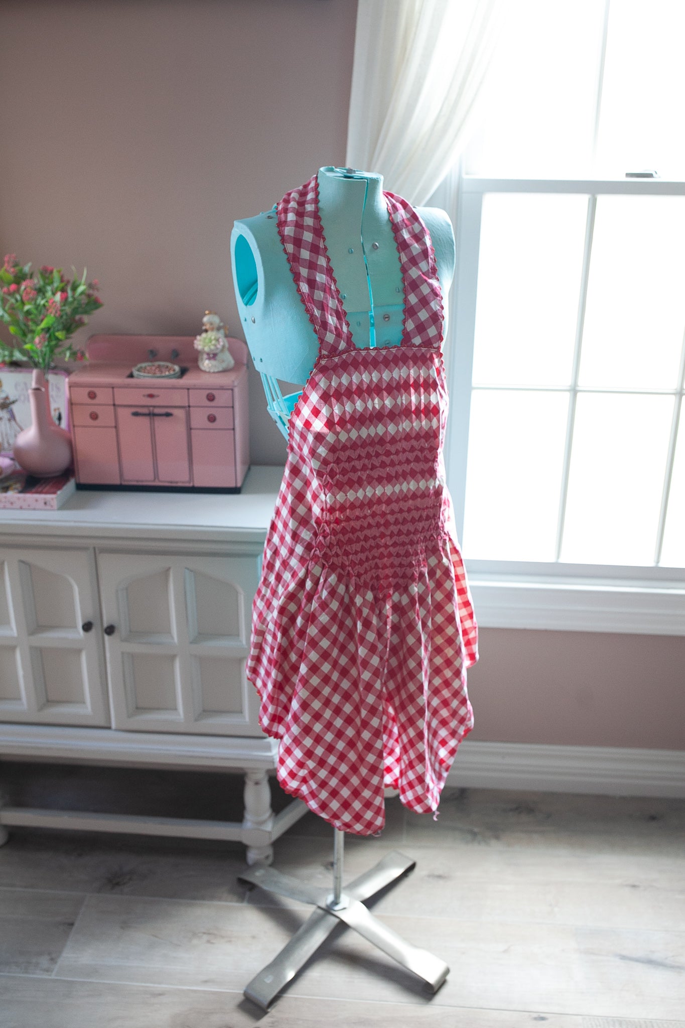 Vintage Apron- Full apron Red and White Apron