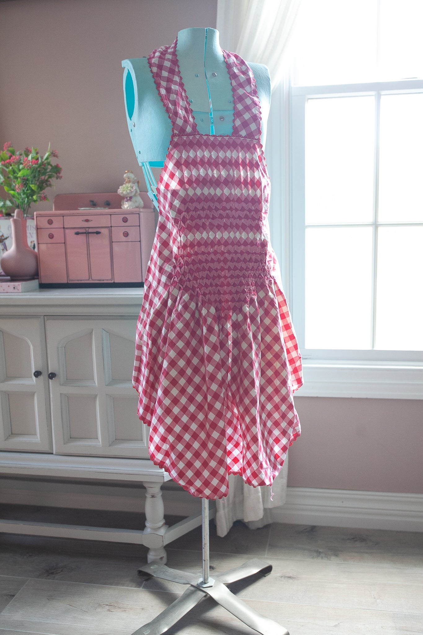 Vintage Apron- Full apron Red and White Apron