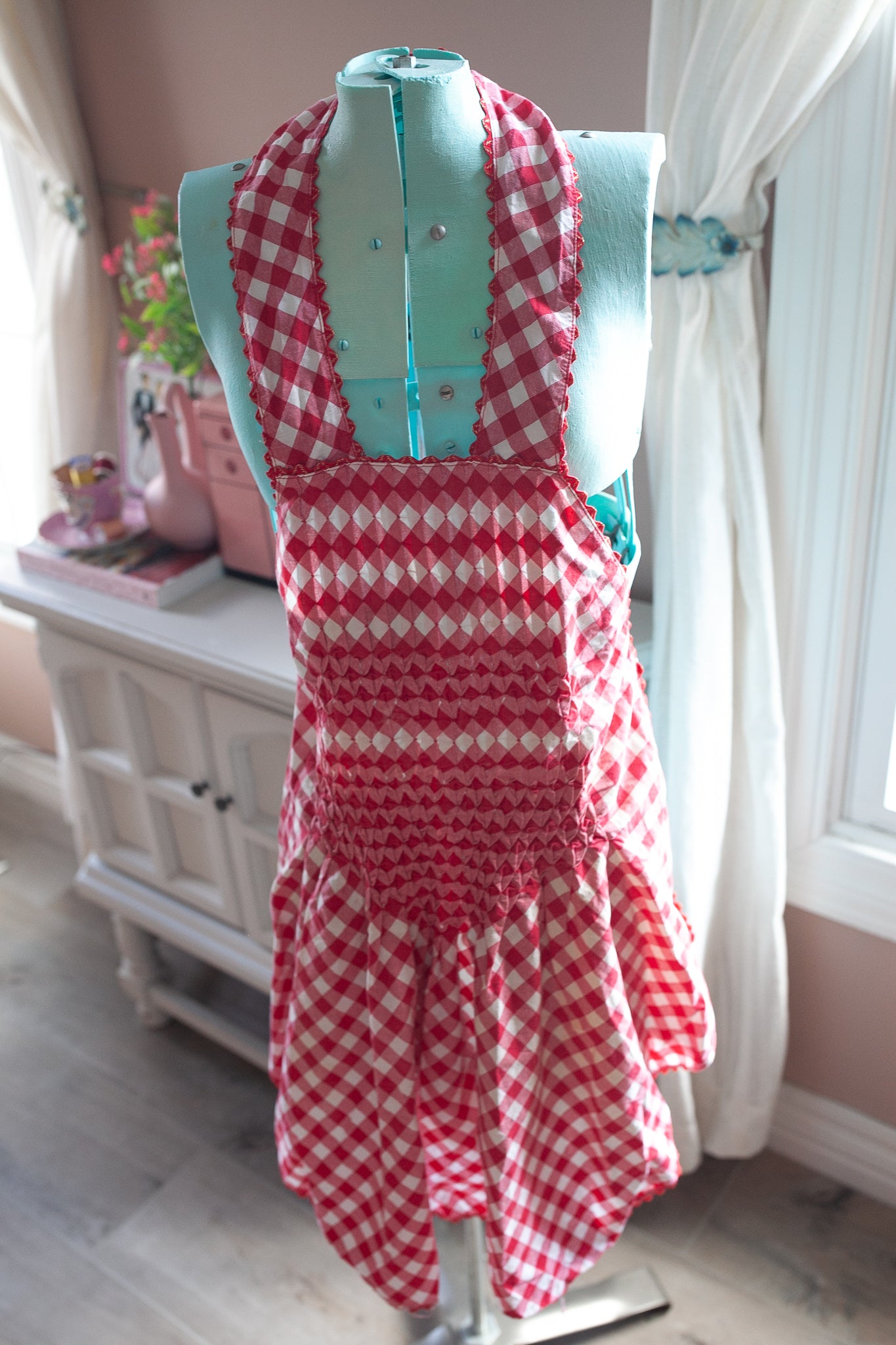 Vintage Apron- Full apron Red and White Apron