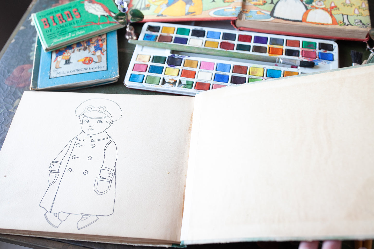 Happy Land Drawing and Painting Book- Artbook- Paintings - Vintage Book- Painting