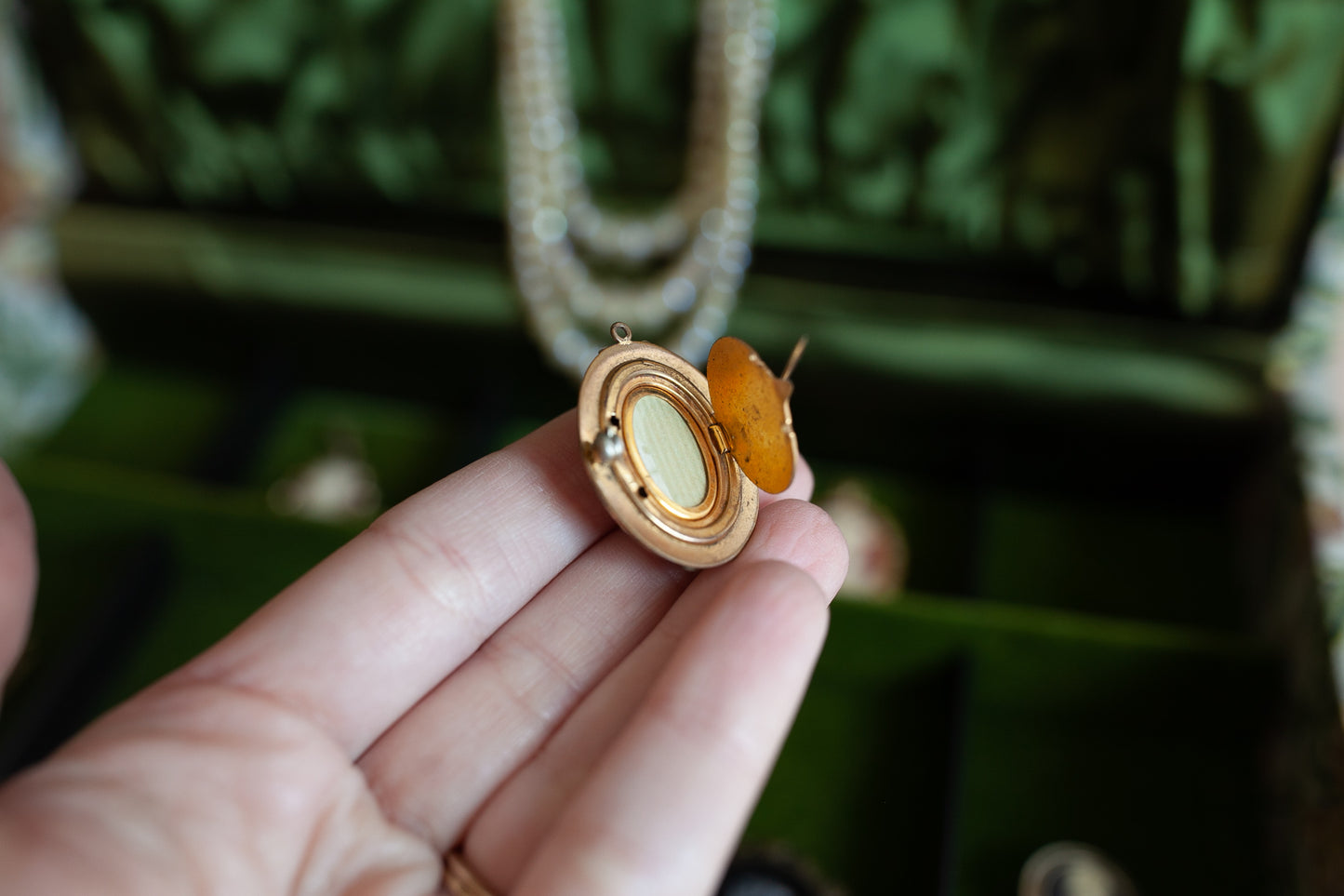 Vintage Cameo Locket- Gold 1/20th 10k Amco cameo locket Pendant