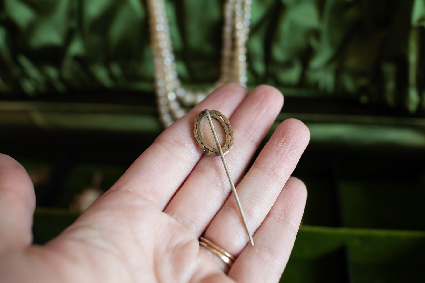 Cameo Pin - Cameo Brooch - Vintage Jewelry