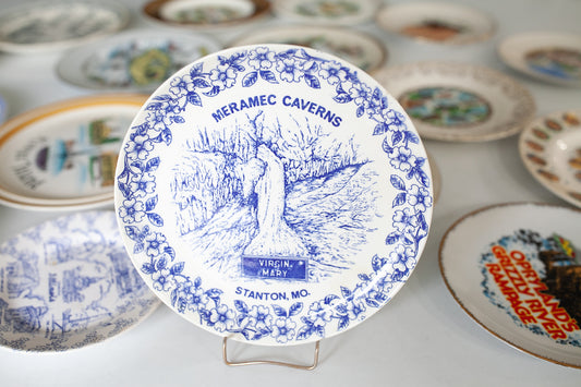Meramec Caverns Missouri Plate - Tourist Plate - Blue and White Plate
