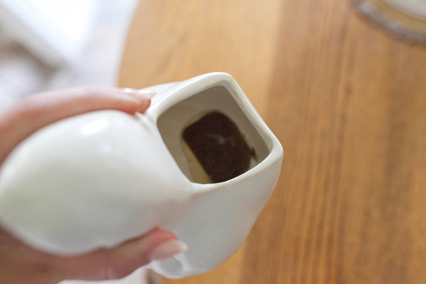 Mary Hull Vase - Vintage Hull Pottery- Madonna Vase- Planter White