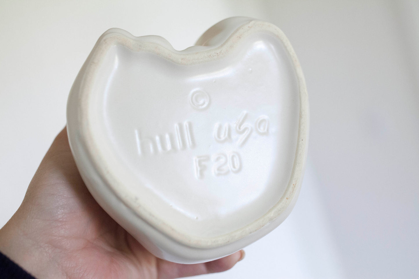 Mary Hull Vase - Vintage Hull Pottery- Madonna Vase- Planter White