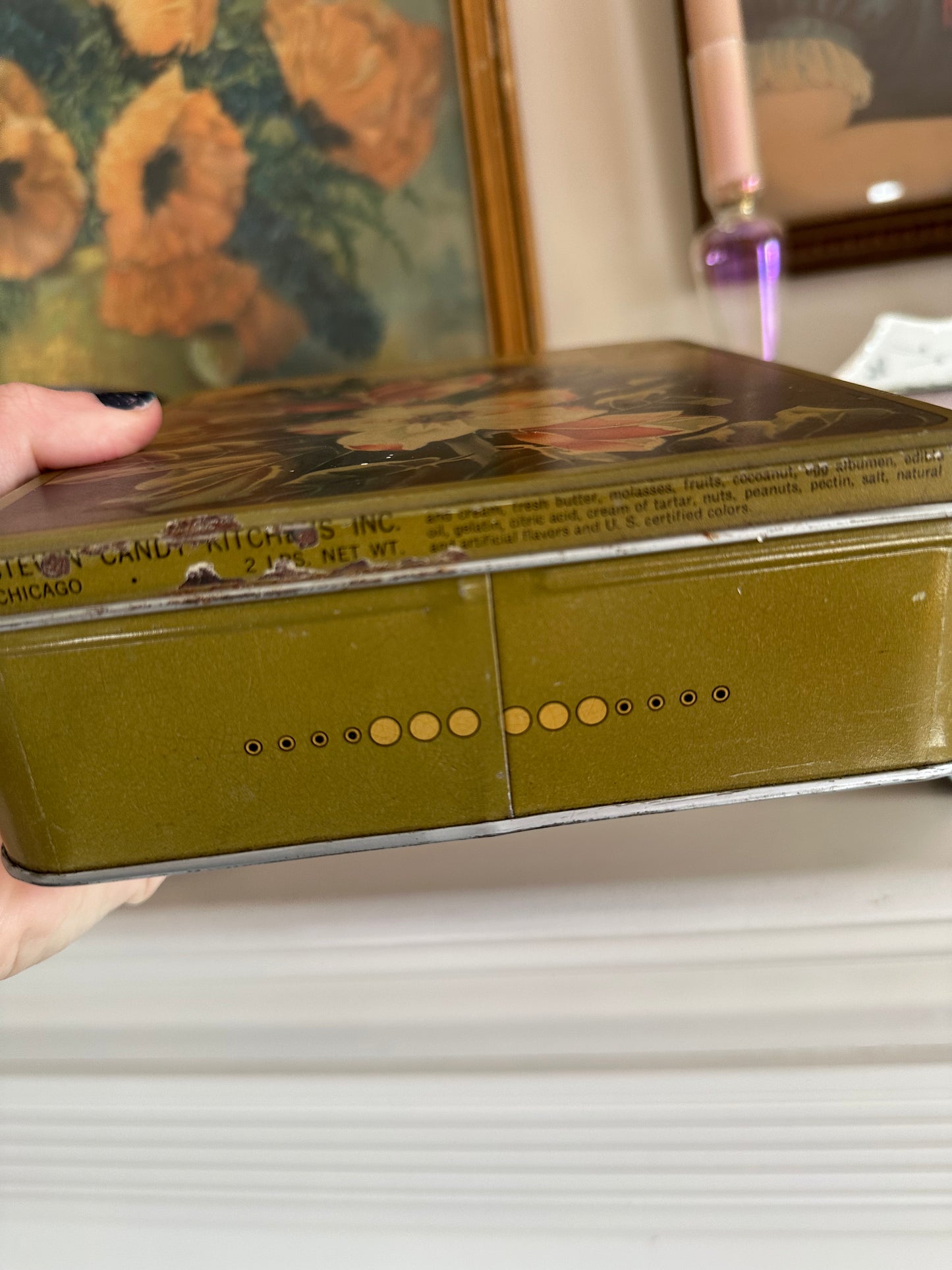 Vintage tin - floral Mrs Steven’s Candies Chicago tin- chocolate tin