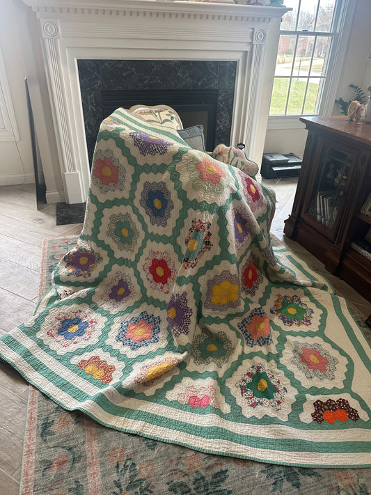 Vintage Grandmothers Garden Quilt