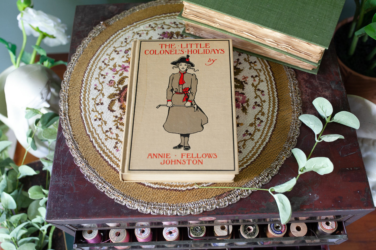The Little Colonel's Holidays by Annie Fellows Johnston- Antique Book 1910 - Great Cover and Spine