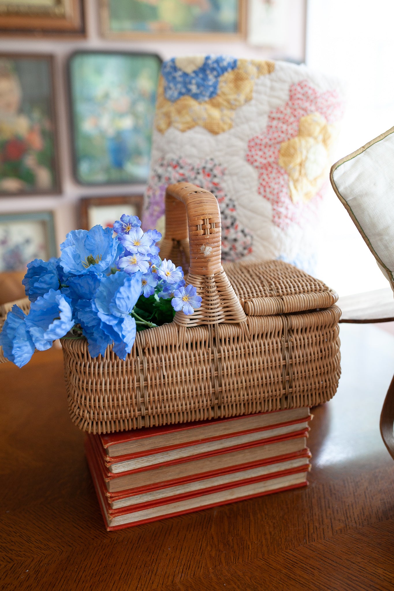 Vintage Bifold Covers Picnic Basket w/ Handle Rustic Farmhouse Kitchen Egg Gathering Picnic Storage Gift