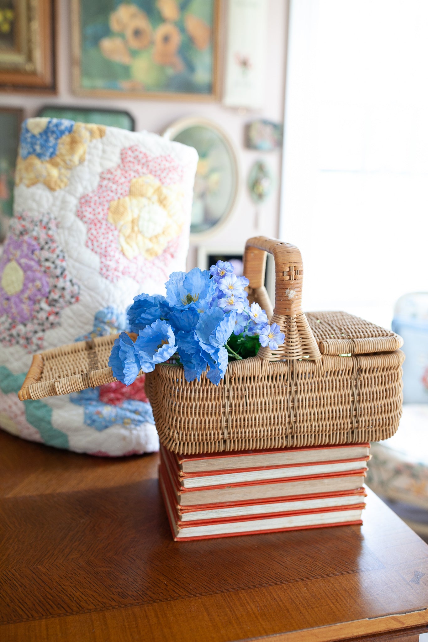 Vintage Bifold Covers Picnic Basket w/ Handle Rustic Farmhouse Kitchen Egg Gathering Picnic Storage Gift