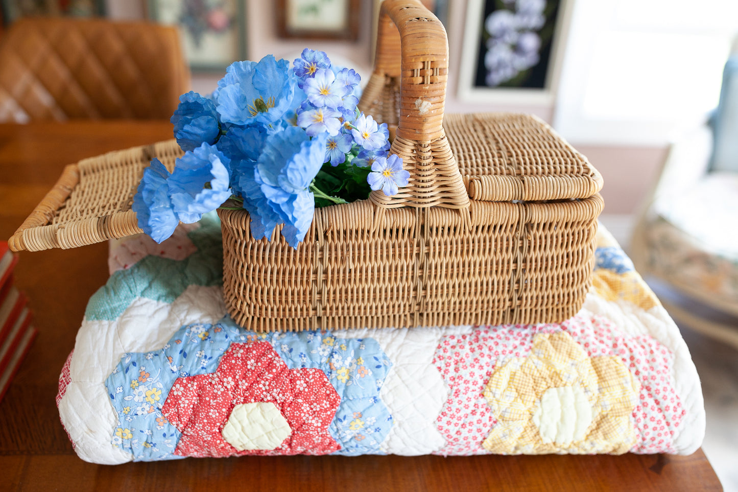 Vintage Bifold Covers Picnic Basket w/ Handle Rustic Farmhouse Kitchen Egg Gathering Picnic Storage Gift