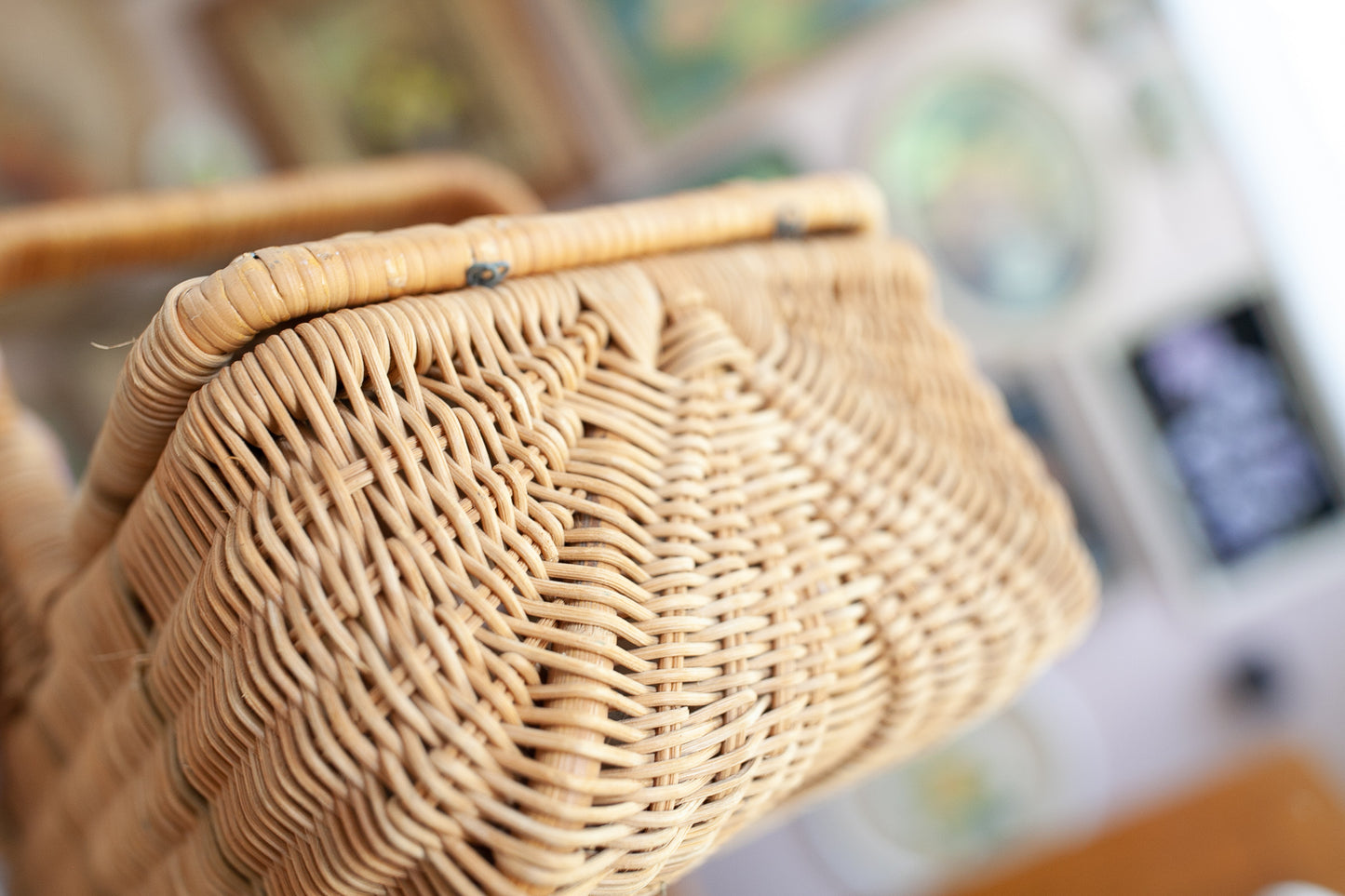 Vintage Bifold Covers Picnic Basket w/ Handle Rustic Farmhouse Kitchen Egg Gathering Picnic Storage Gift