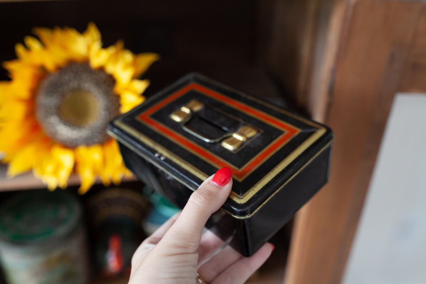 Vintage Cashbox Tin - Cashbox Bank